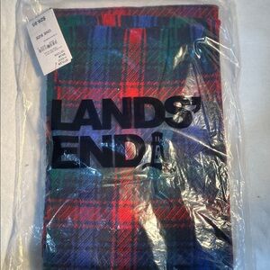 Lands’ End Scarf